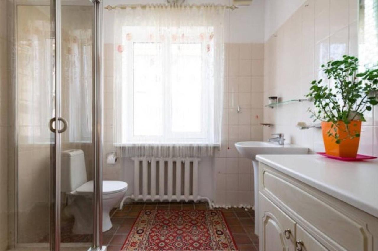 Guest House On Maksimova 9 Алма Ата Екстериор снимка